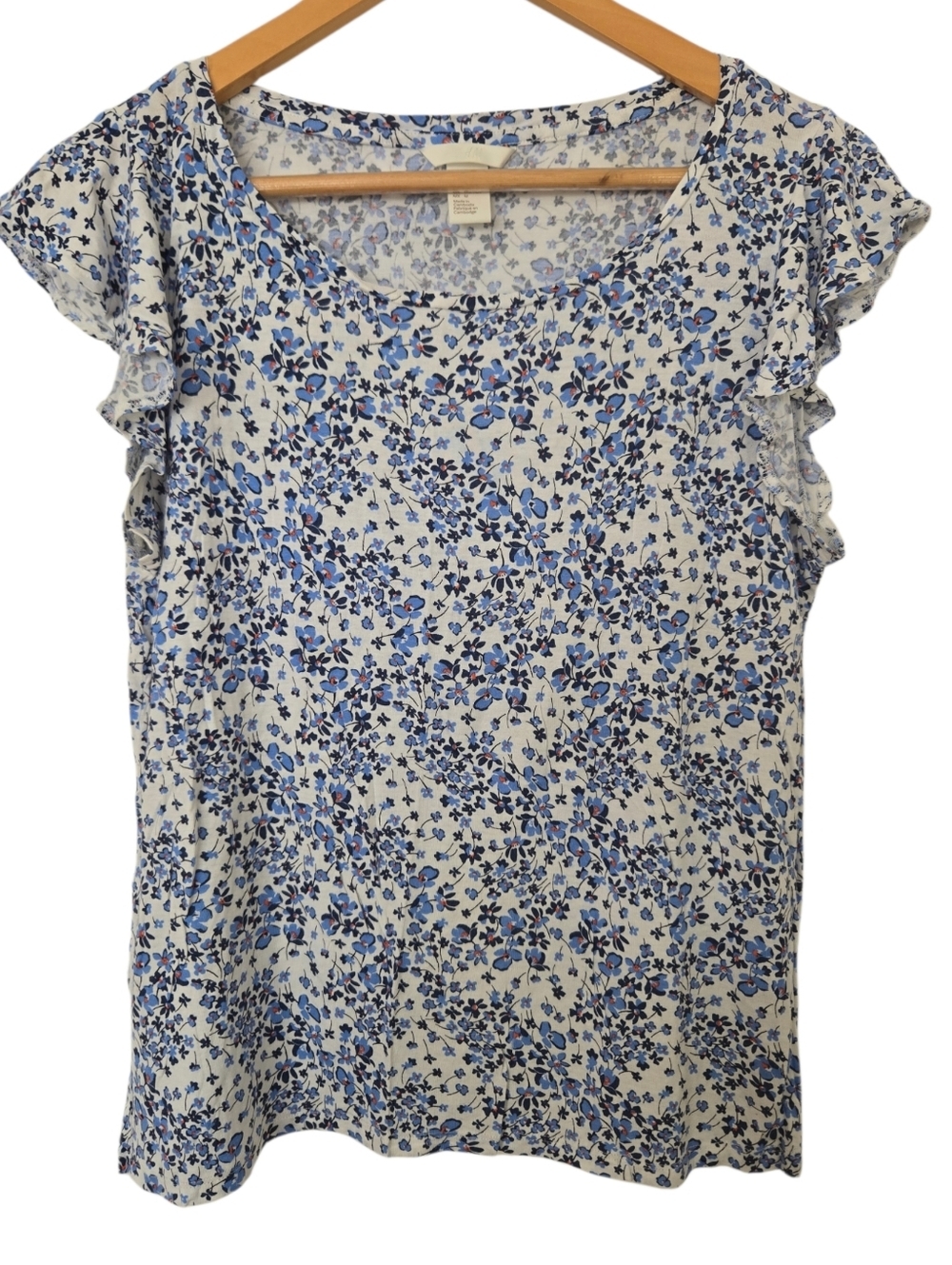 H&M Floral Blouse Medium Blue White Flutter Sleeve Lightweight Top
